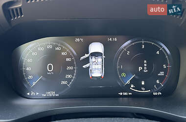 Внедорожник / Кроссовер Volvo XC60 2020 в 