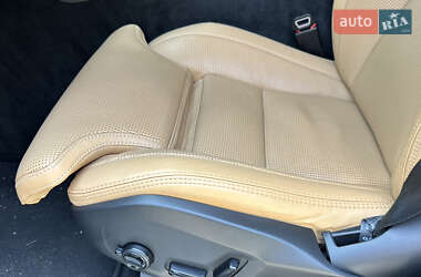 Внедорожник / Кроссовер Volvo XC60 2020 в 