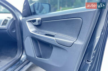 Внедорожник / Кроссовер Volvo XC60 2013 в 