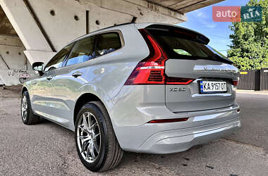 Внедорожник / Кроссовер Volvo XC60 2023 в 