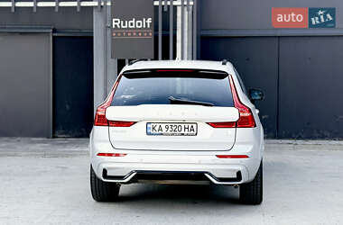 Внедорожник / Кроссовер Volvo XC60 2021 в 