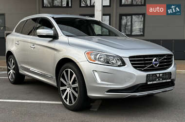Позашляховик / Кросовер Volvo XC60 2015 в Києві