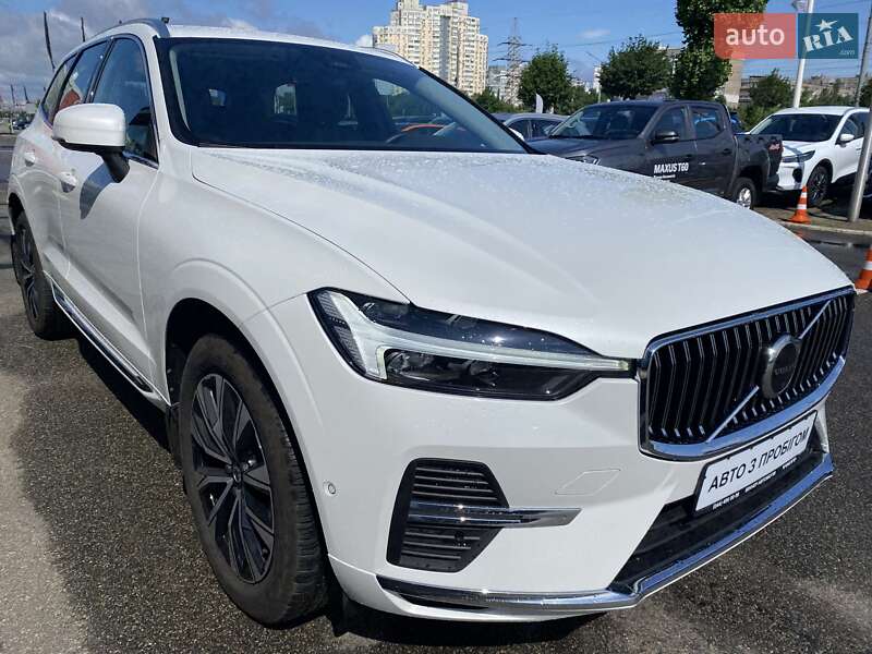 Внедорожник / Кроссовер Volvo XC60 2023 в Киеве