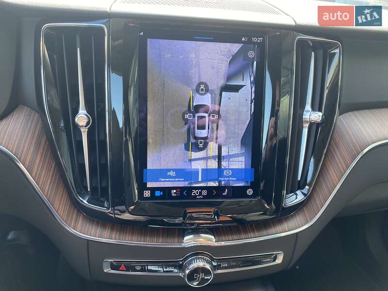 Внедорожник / Кроссовер Volvo XC60 2023 в Киеве