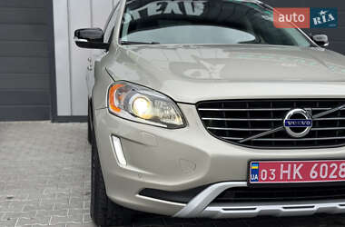 Внедорожник / Кроссовер Volvo XC60 2016 в 