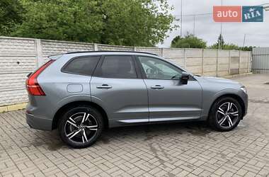 Внедорожник / Кроссовер Volvo XC60 2021 в 