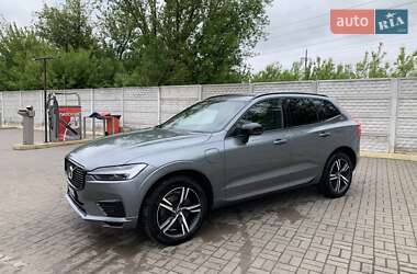 Внедорожник / Кроссовер Volvo XC60 2021 в 