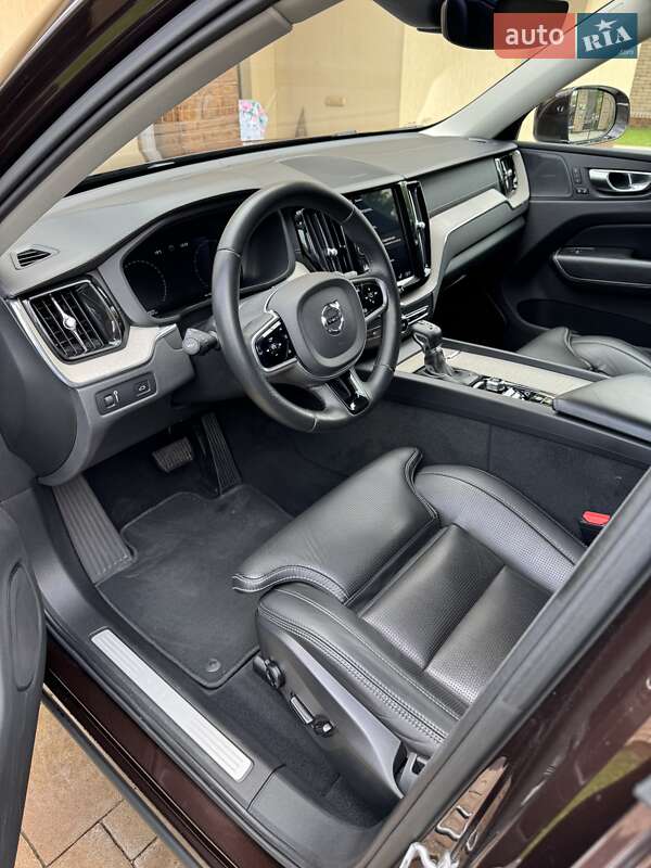 Внедорожник / Кроссовер Volvo XC60 2018 в Ивано-Франковске