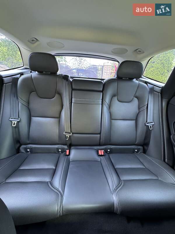 Внедорожник / Кроссовер Volvo XC60 2018 в Ивано-Франковске