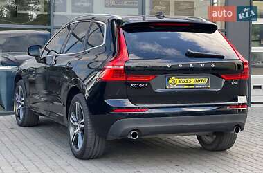 Внедорожник / Кроссовер Volvo XC60 2018 в 