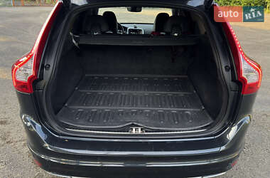 Внедорожник / Кроссовер Volvo XC60 2016 в 