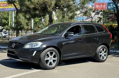 Внедорожник / Кроссовер Volvo XC60 2017 в 
