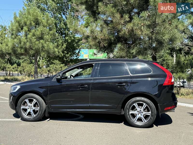 Внедорожник / Кроссовер Volvo XC60 2017 в Одессе фото 4 Внедорожник / Кроссовер Volvo XC60 2017 в Одессе