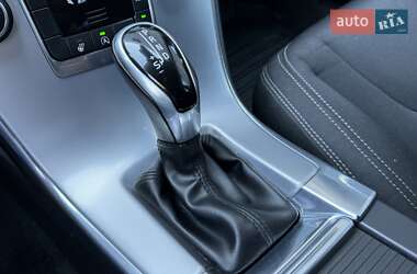 Внедорожник / Кроссовер Volvo XC60 2017 в 