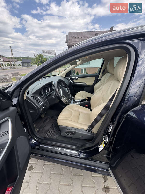 Внедорожник / Кроссовер Volvo XC60 2017 в Снятине фото 7 Внедорожник / Кроссовер Volvo XC60 2017 в Снятине