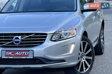 Внедорожник / Кроссовер Volvo XC60 2015 в 
