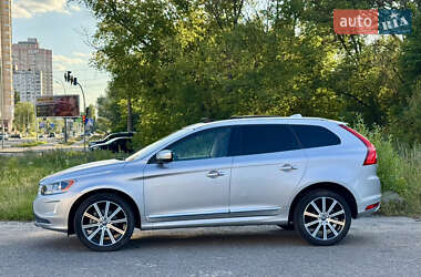 Внедорожник / Кроссовер Volvo XC60 2015 в 