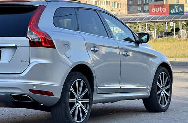 Внедорожник / Кроссовер Volvo XC60 2015 в 