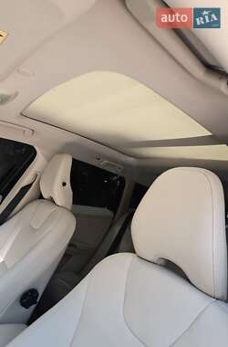 Внедорожник / Кроссовер Volvo XC60 2012 в 