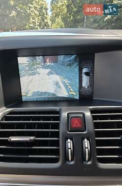 Внедорожник / Кроссовер Volvo XC60 2012 в 