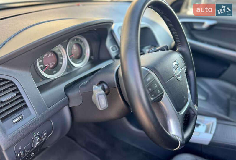 Внедорожник / Кроссовер Volvo XC60 2015 в Львове фото 13 Внедорожник / Кроссовер Volvo XC60 2015 в Львове