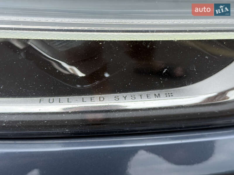 Внедорожник / Кроссовер Volvo XC60 2019 в Ровно