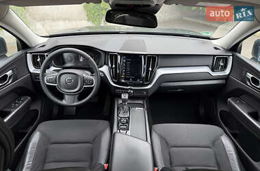 Внедорожник / Кроссовер Volvo XC60 2019 в 