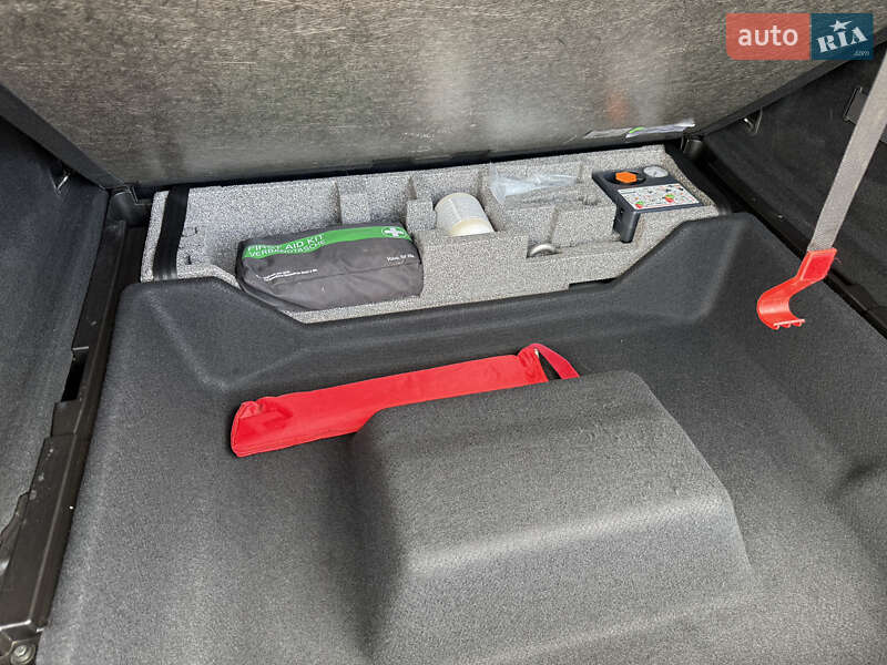 Внедорожник / Кроссовер Volvo XC60 2019 в Ровно