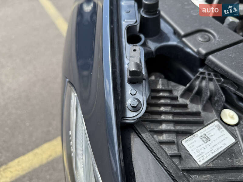 Внедорожник / Кроссовер Volvo XC60 2019 в Ровно