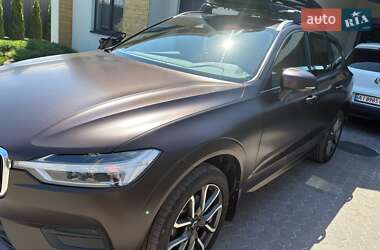 Внедорожник / Кроссовер Volvo XC60 2019 в 