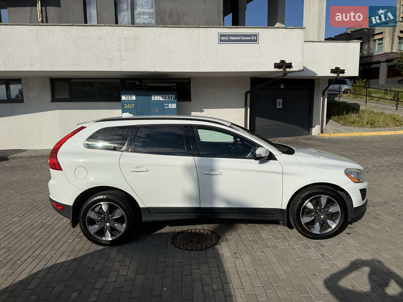 Внедорожник / Кроссовер Volvo XC60 2013 в Львове