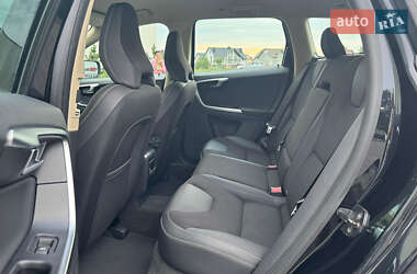 Внедорожник / Кроссовер Volvo XC60 2010 в 