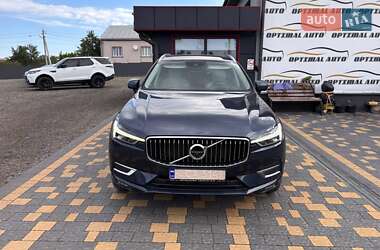 Внедорожник / Кроссовер Volvo XC60 2021 в 