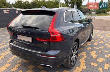 Внедорожник / Кроссовер Volvo XC60 2021 в 