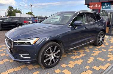 Внедорожник / Кроссовер Volvo XC60 2021 в 