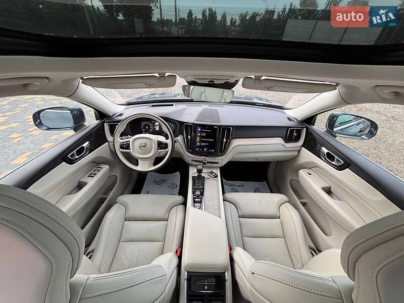 Внедорожник / Кроссовер Volvo XC60 2021 в Львове