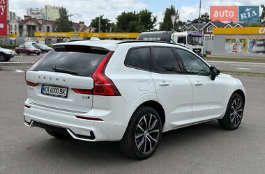 Позашляховик / Кросовер Volvo XC60 2024 в 