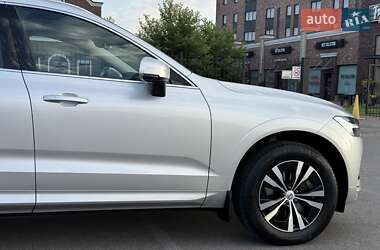 Внедорожник / Кроссовер Volvo XC60 2020 в 