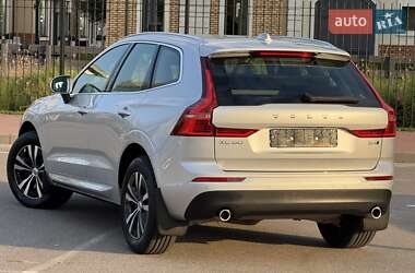 Внедорожник / Кроссовер Volvo XC60 2020 в 