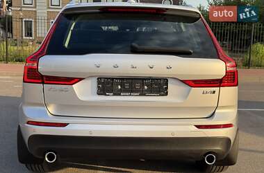 Внедорожник / Кроссовер Volvo XC60 2020 в 