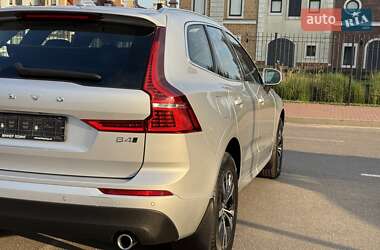 Внедорожник / Кроссовер Volvo XC60 2020 в 