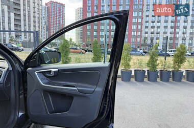 Внедорожник / Кроссовер Volvo XC60 2016 в 