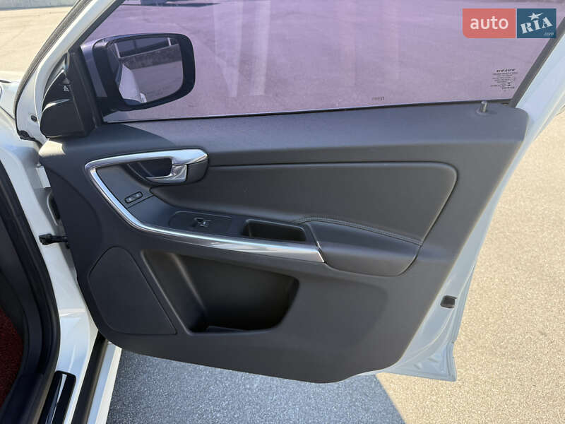 Позашляховик / Кросовер Volvo XC60 2016 в Вінниці