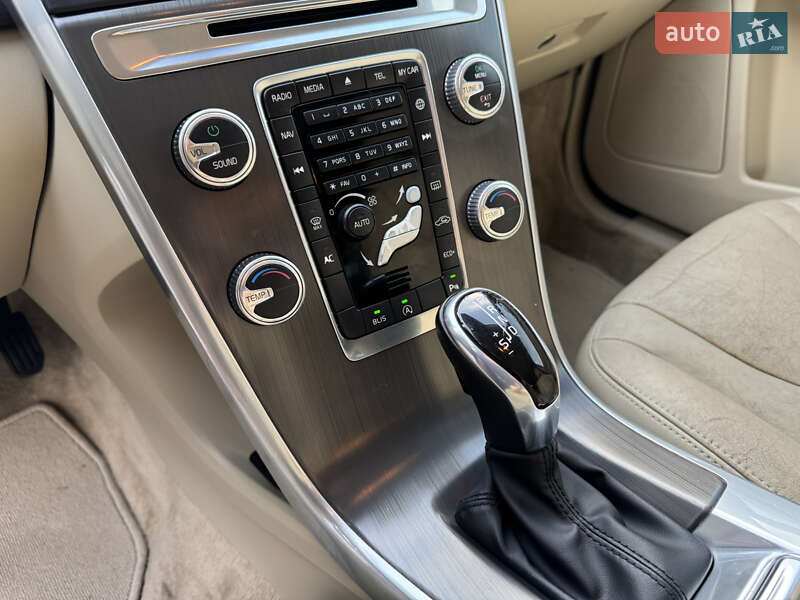 Позашляховик / Кросовер Volvo XC60 2016 в Луцьку
