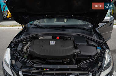 Внедорожник / Кроссовер Volvo XC60 2013 в 