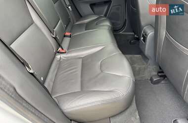 Внедорожник / Кроссовер Volvo XC60 2015 в 