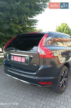 Внедорожник / Кроссовер Volvo XC60 2015 в 