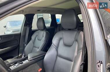 Внедорожник / Кроссовер Volvo XC60 2019 в 