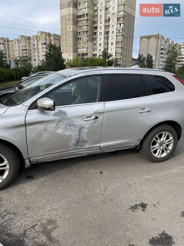 Позашляховик / Кросовер Volvo XC60 2015 в Києві