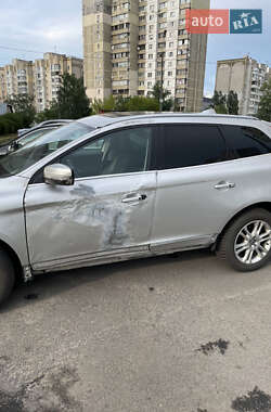 Внедорожник / Кроссовер Volvo XC60 2015 в 
